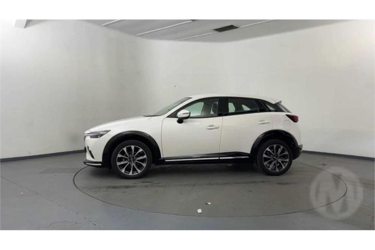 2022 Mazda CX-3 sTouring DK