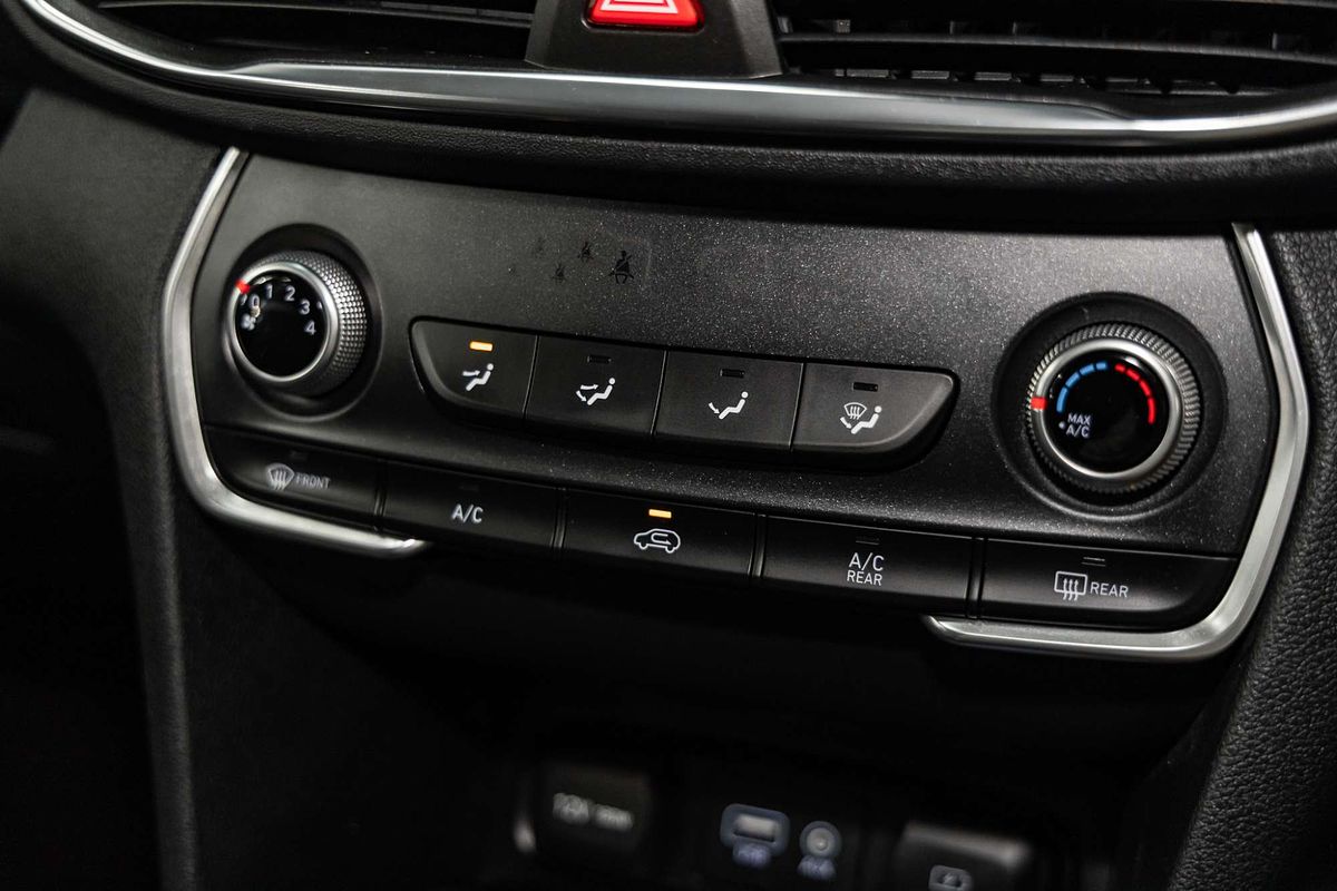 2019 Hyundai Santa Fe Active TM