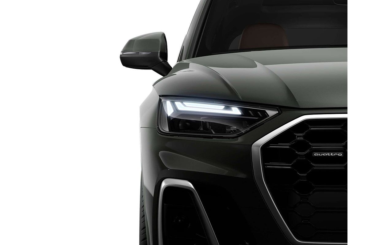 2025 Audi Q5 55 TFSI e S line FY