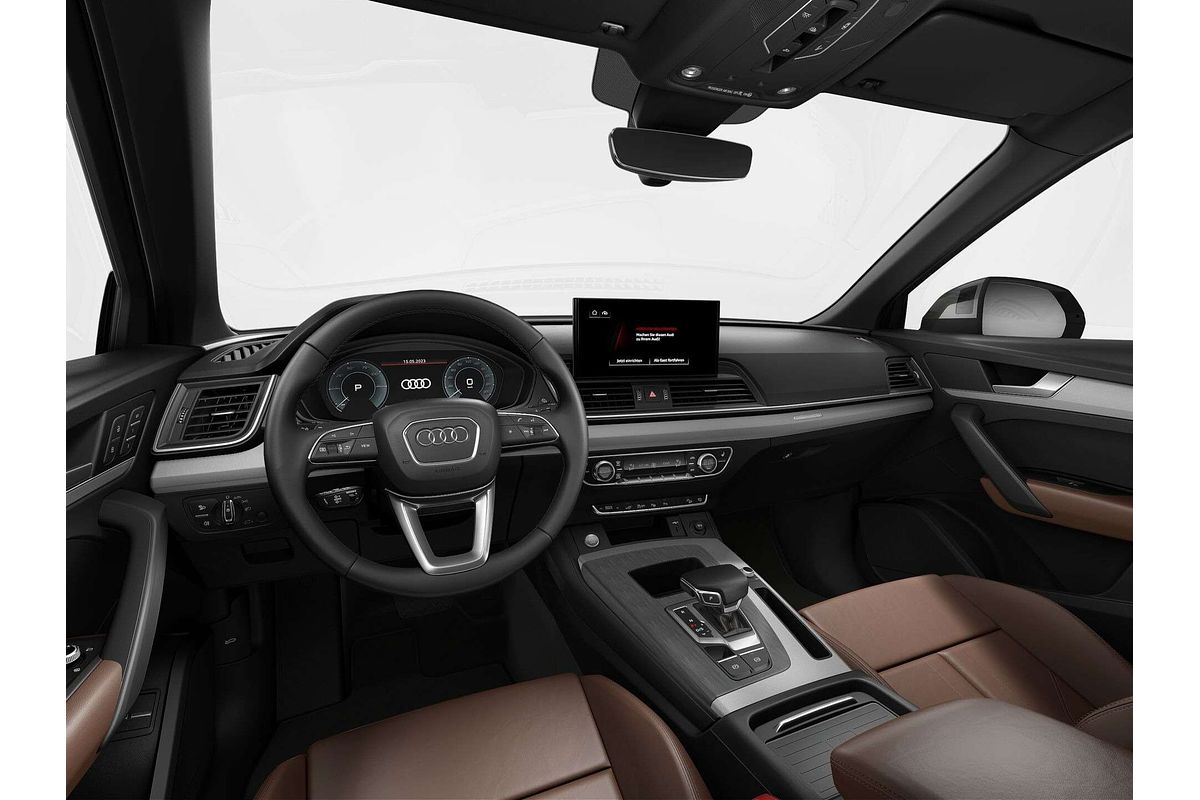 2025 Audi Q5 55 TFSI e S line FY