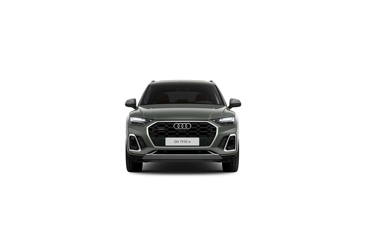 2025 Audi Q5 55 TFSI e S line FY