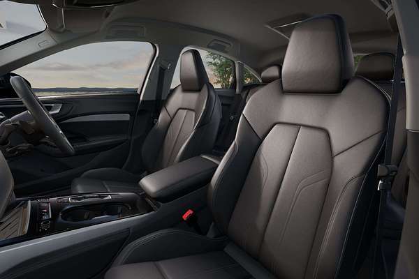 2025 Audi A5 TFSI 150kW S line B10