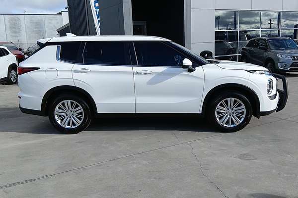 2021 Mitsubishi Outlander ES ZM