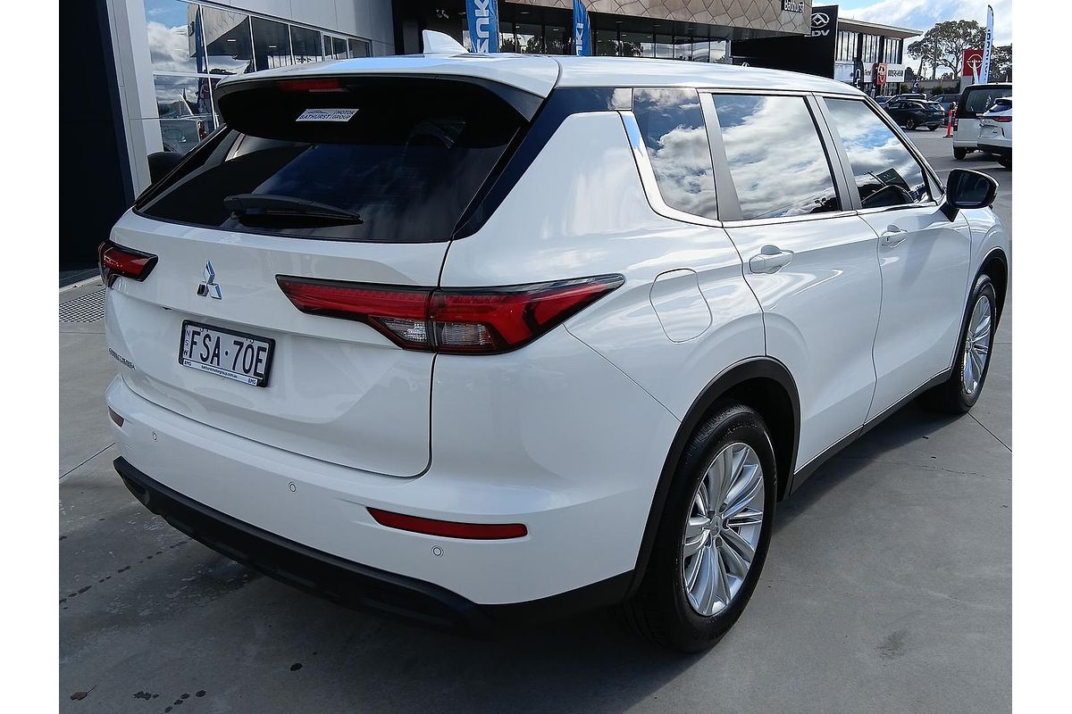 2021 Mitsubishi Outlander ES ZM