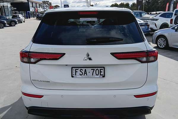 2021 Mitsubishi Outlander ES ZM