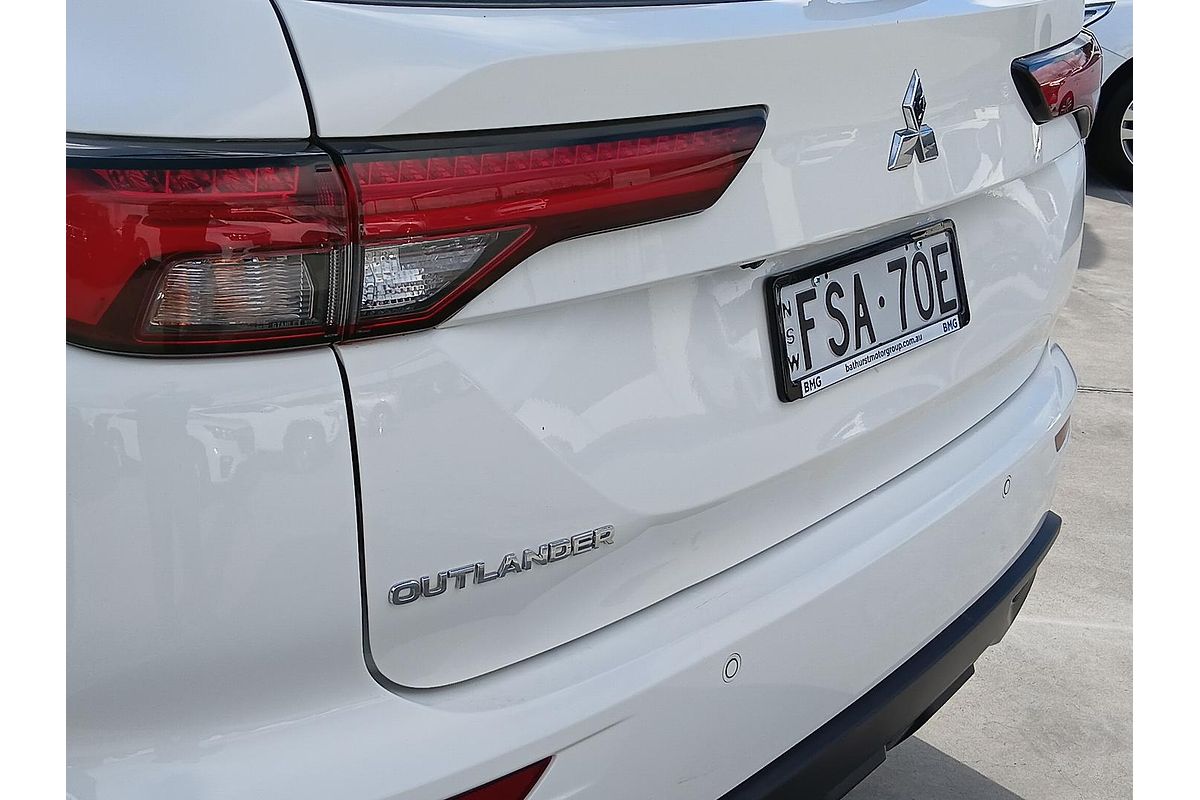 2021 Mitsubishi Outlander ES ZM