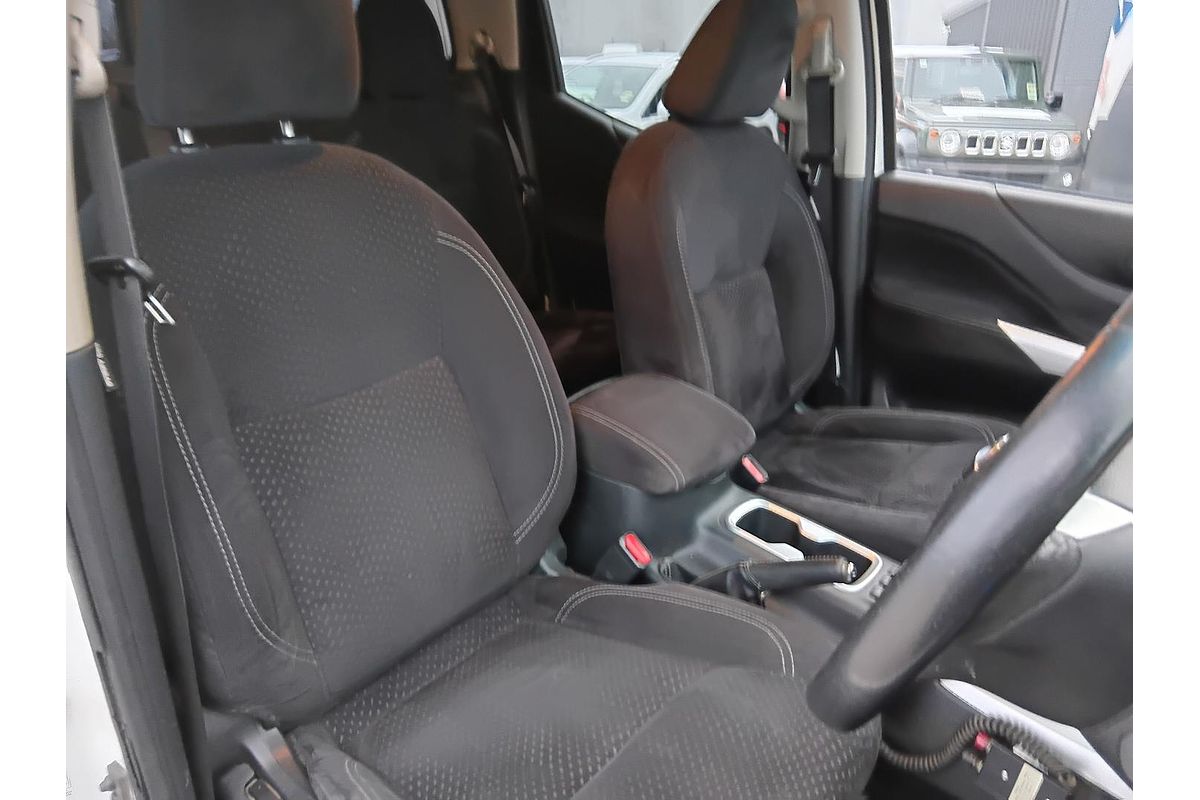 2015 Nissan Navara ST D23 4X4