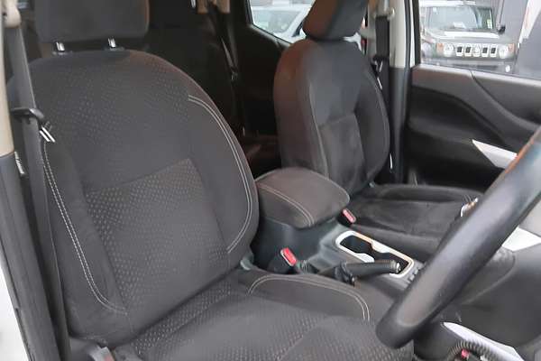 2015 Nissan Navara ST D23 4X4