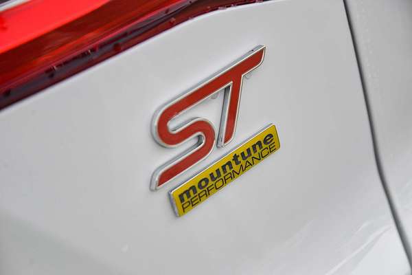 2019 Ford Focus ST-Line SA