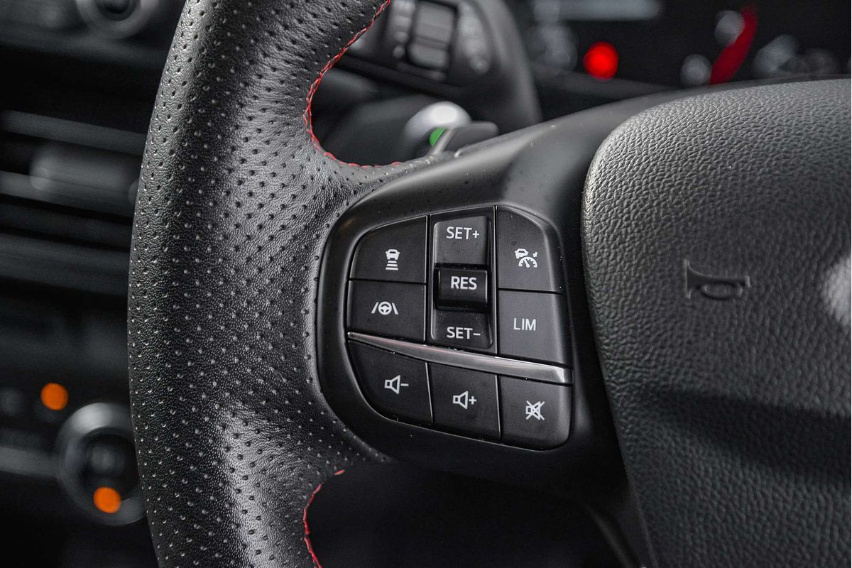 2019 Ford Focus ST-Line SA