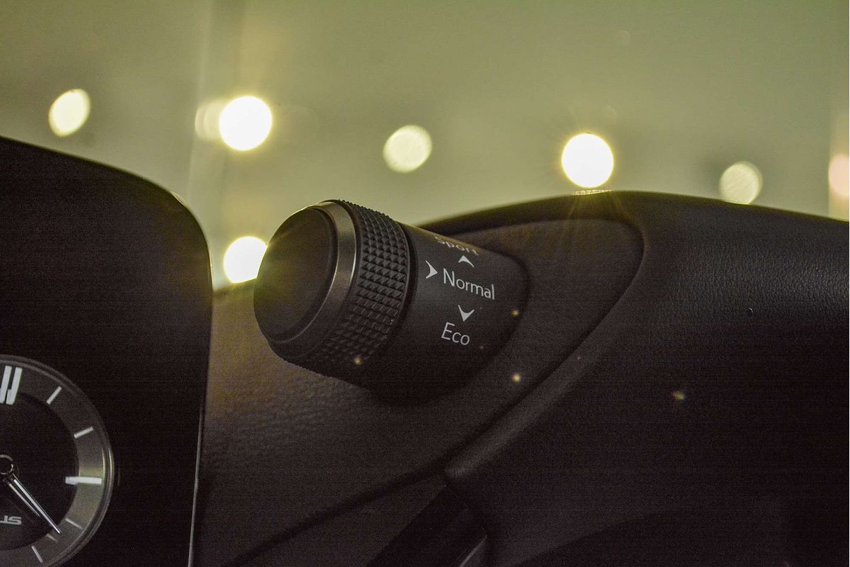 2024 Lexus ES ES300h Luxury AXZH10R