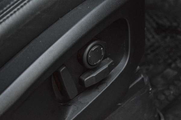 2022 Land Rover Defender 90 P525 V8 L663