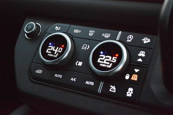 2022 Land Rover Defender 90 P525 V8 L663