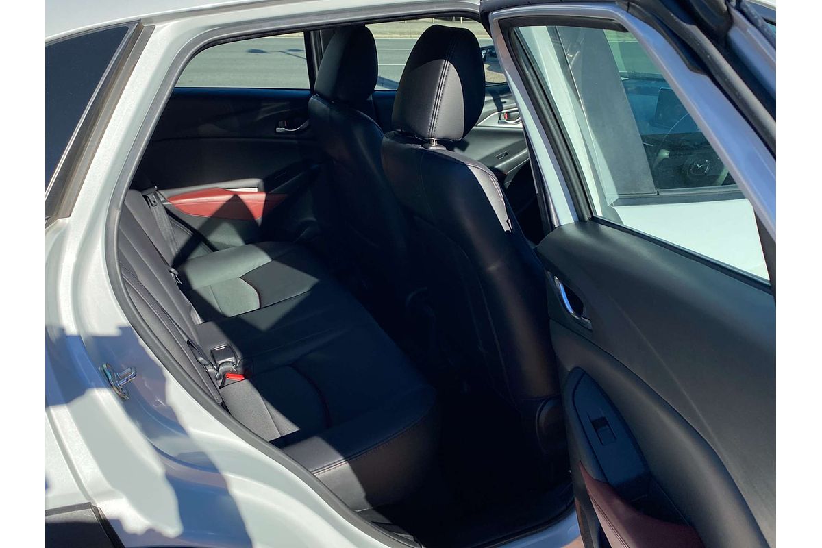 2017 Mazda CX-3 sTouring DK