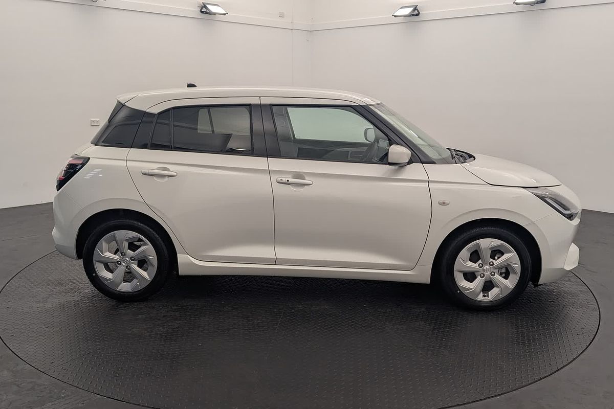 2025 Suzuki Swift Hybrid Plus UZ