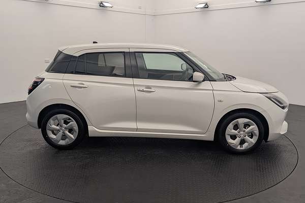 2025 Suzuki Swift Hybrid Plus UZ