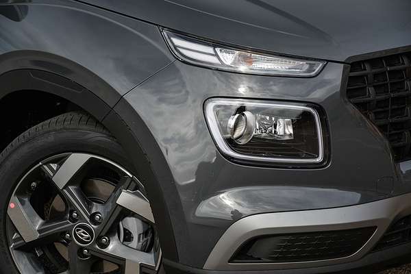 2025 Hyundai Venue Active QX.V5