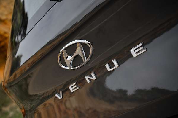 2025 Hyundai Venue Active QX.V5