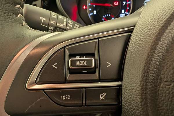 2025 Suzuki Swift Hybrid Plus UZ