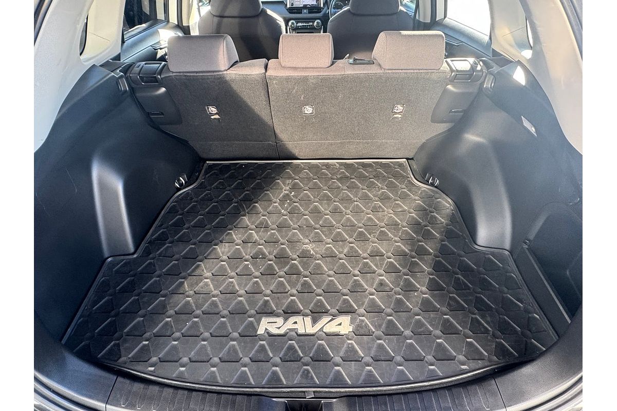2020 Toyota RAV4 GXL AXAH52R