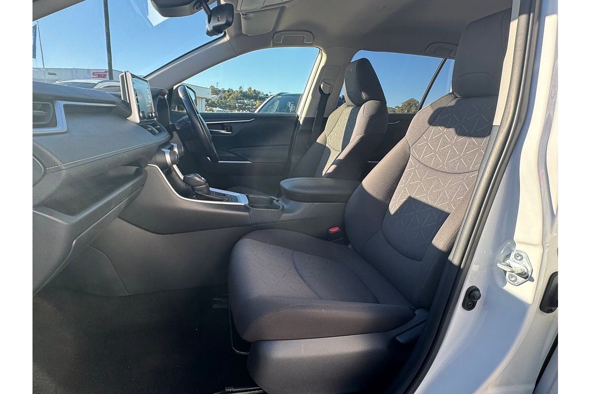 2020 Toyota RAV4 GXL AXAH52R
