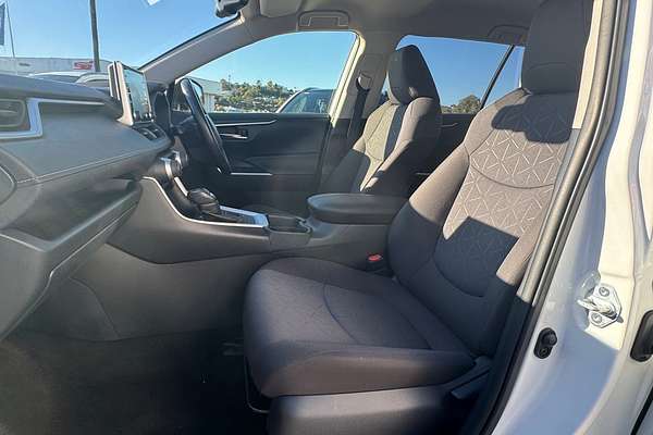 2020 Toyota RAV4 GXL AXAH52R