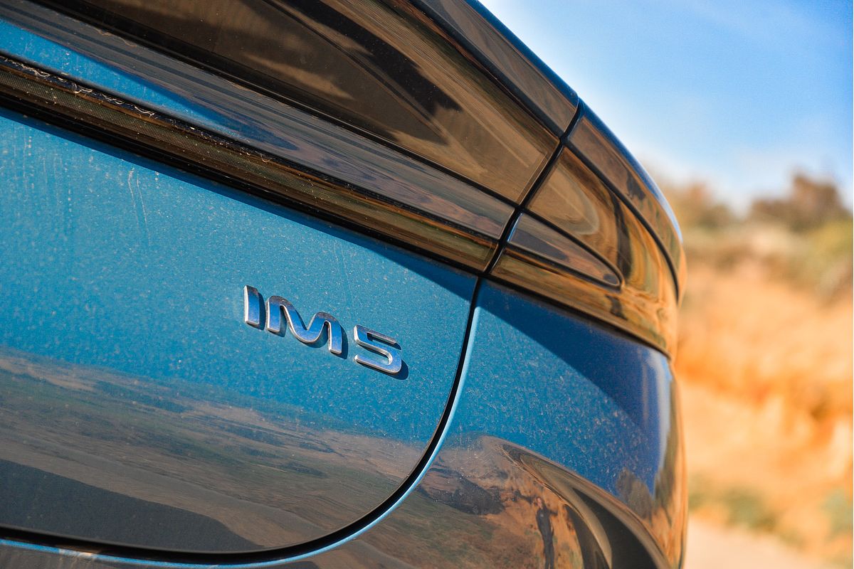 2025 MG IM5 Performance P12L