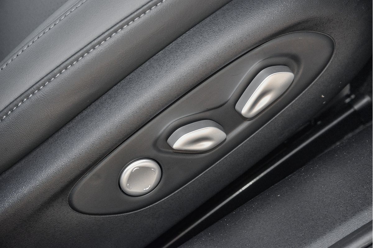 2025 MG IM5 Performance P12L