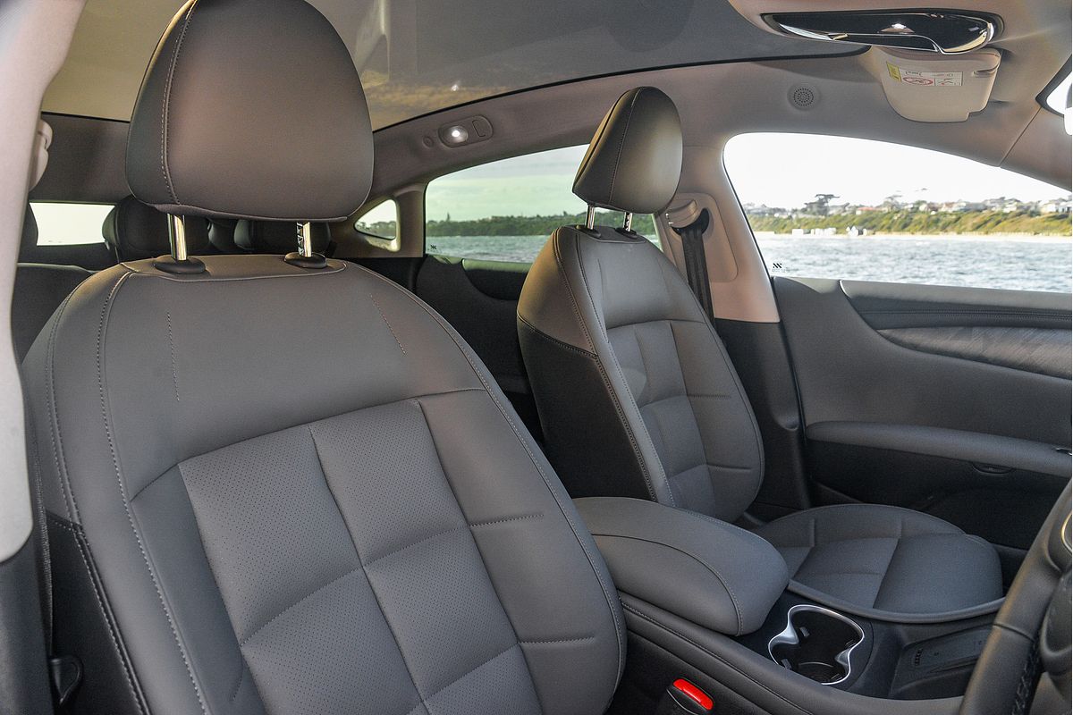 2025 MG IM5 Performance P12L