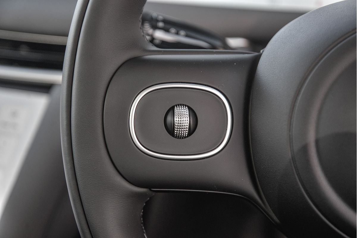 2025 MG IM5 Performance P12L