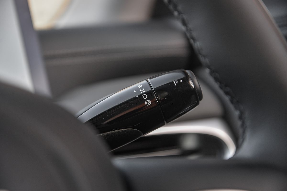 2025 MG IM5 Performance P12L