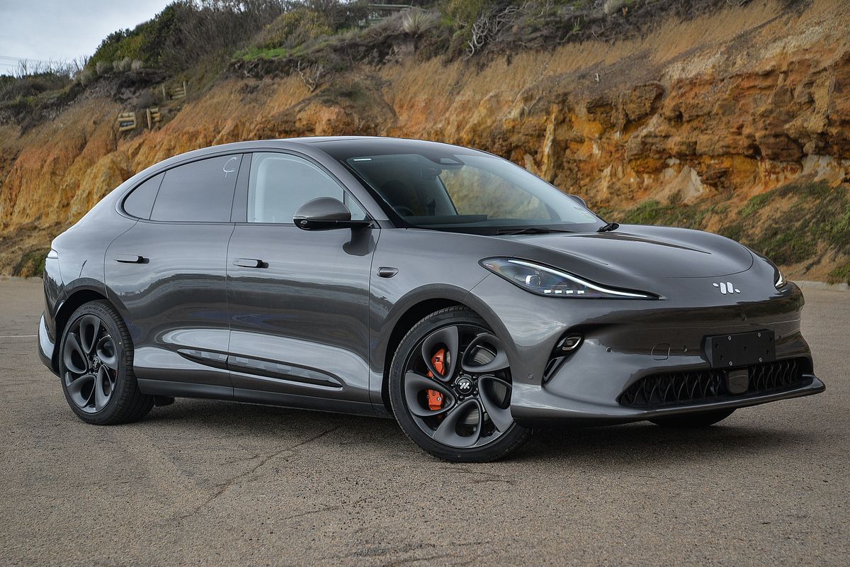 2025 MG IM6 Performance S12L