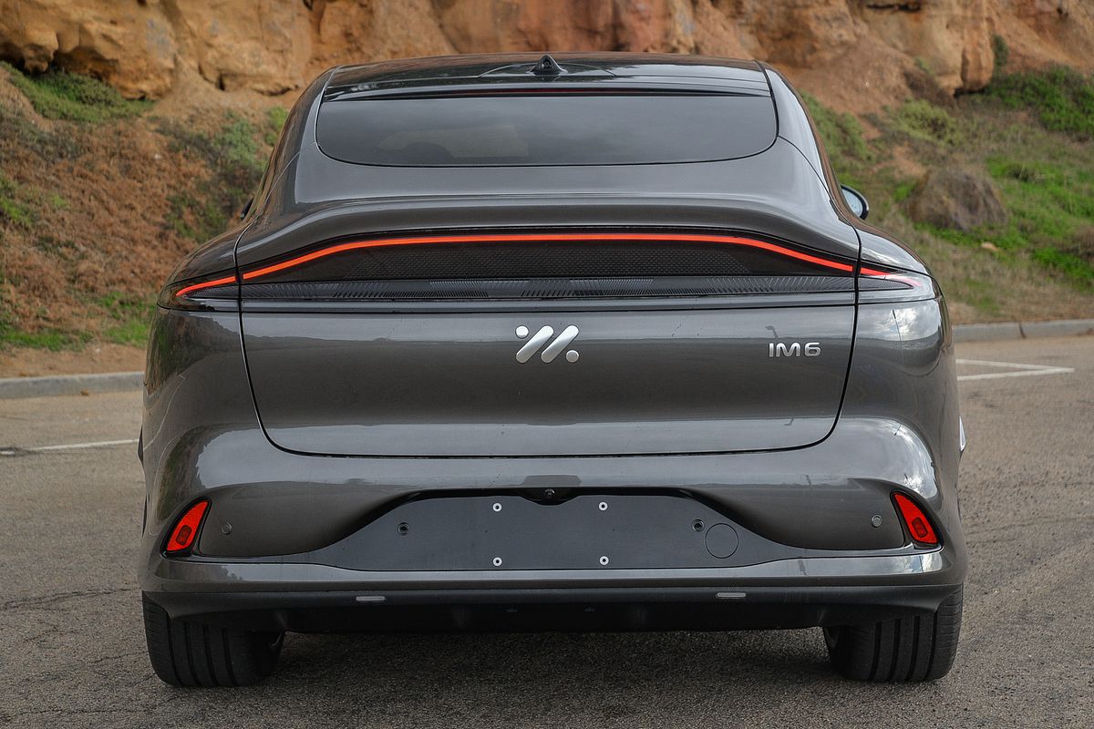 2025 MG IM6 Performance S12L