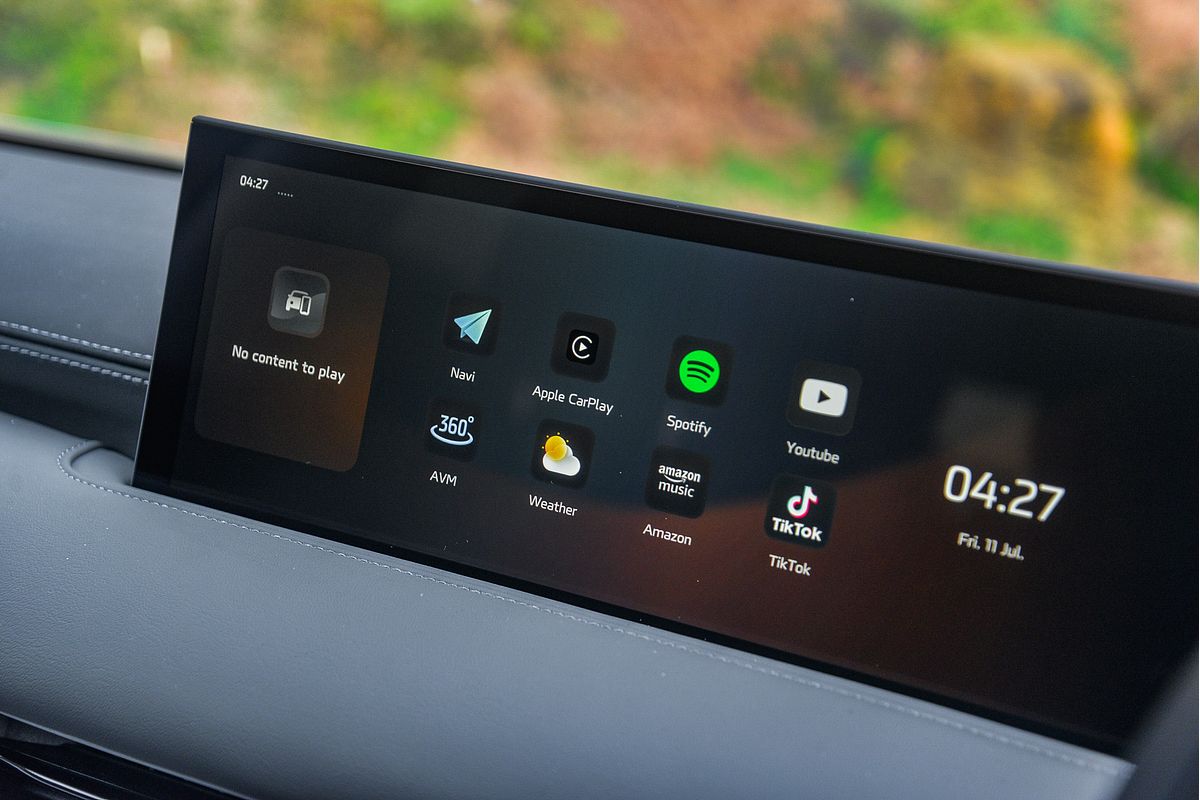 2025 MG IM6 Performance S12L