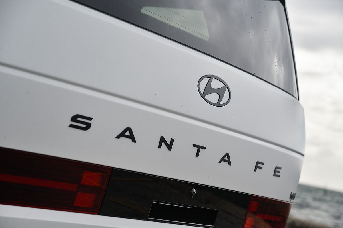 2025 Hyundai Santa Fe Hybrid Calligraphy MX5.V1