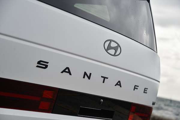 2025 Hyundai Santa Fe Hybrid Calligraphy MX5.V1