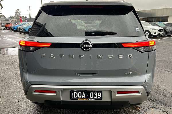 2024 Nissan Pathfinder Ti-L R53
