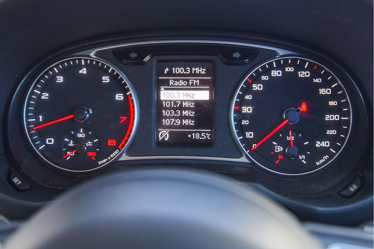 2014 Audi A1 Attraction 8X