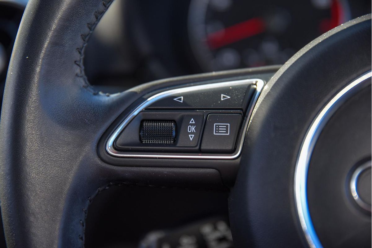 2014 Audi A1 Attraction 8X