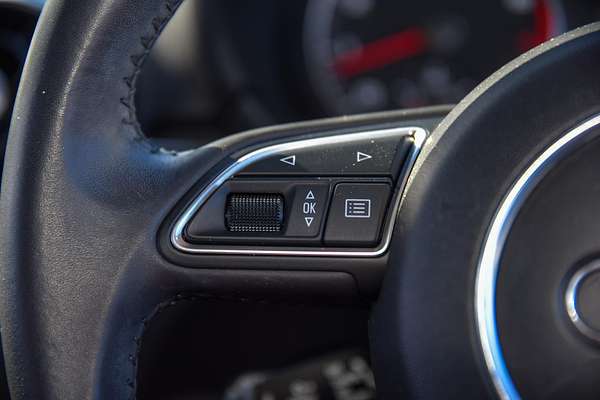 2014 Audi A1 Attraction 8X