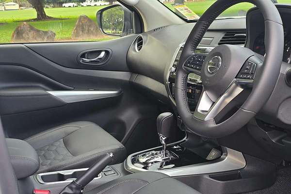 2024 Nissan Navara ST-X D23 4X4