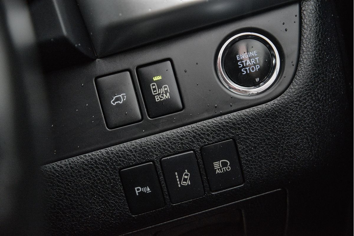 2015 Toyota Kluger Grande GSU55R