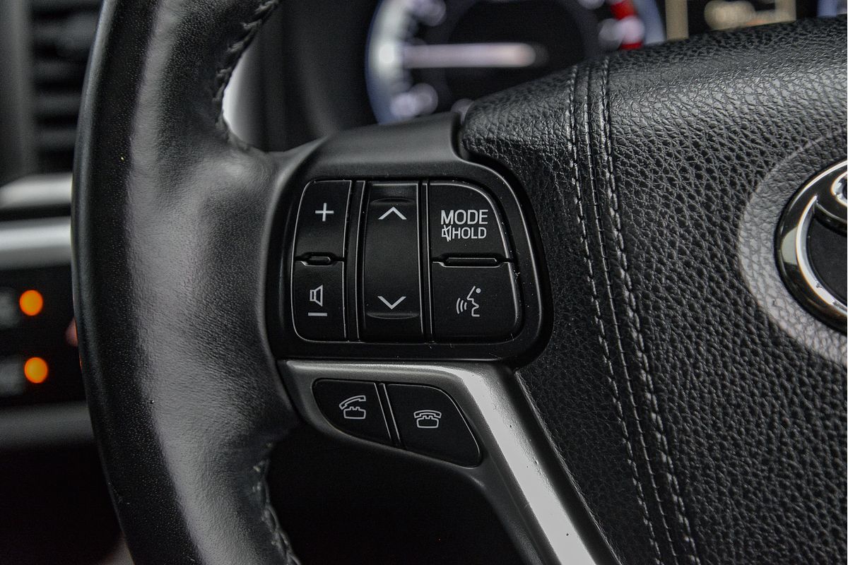 2015 Toyota Kluger Grande GSU55R
