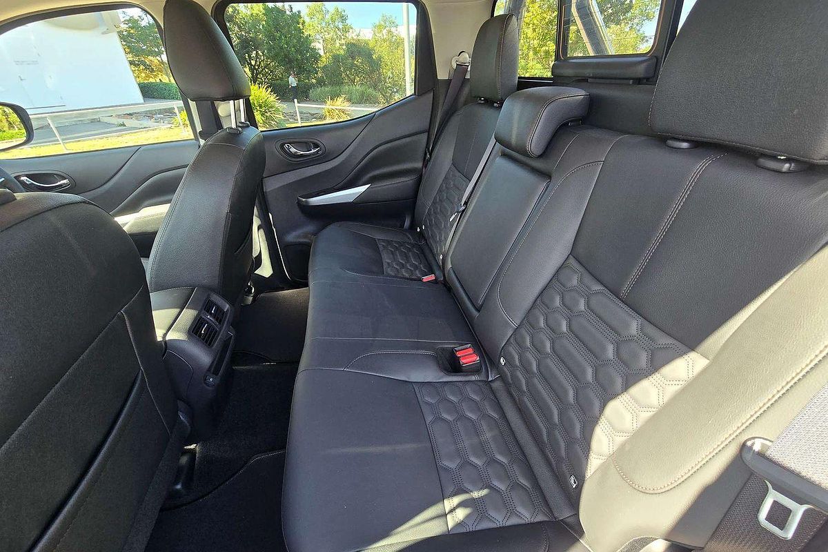 2024 Nissan Navara ST-X D23 4X4