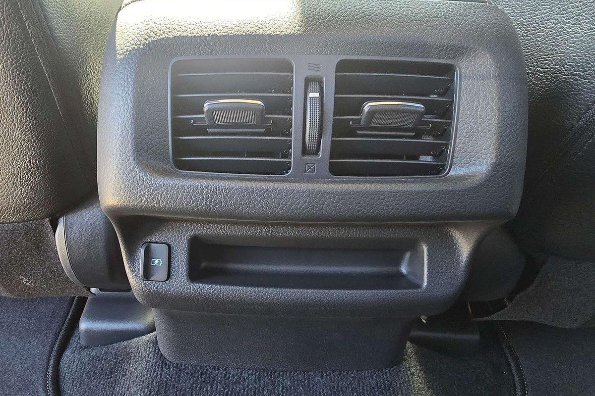2024 Nissan Navara ST-X D23 4X4