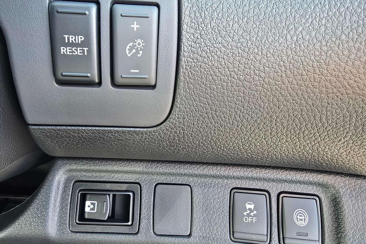 2024 Nissan Navara ST-X D23 4X4