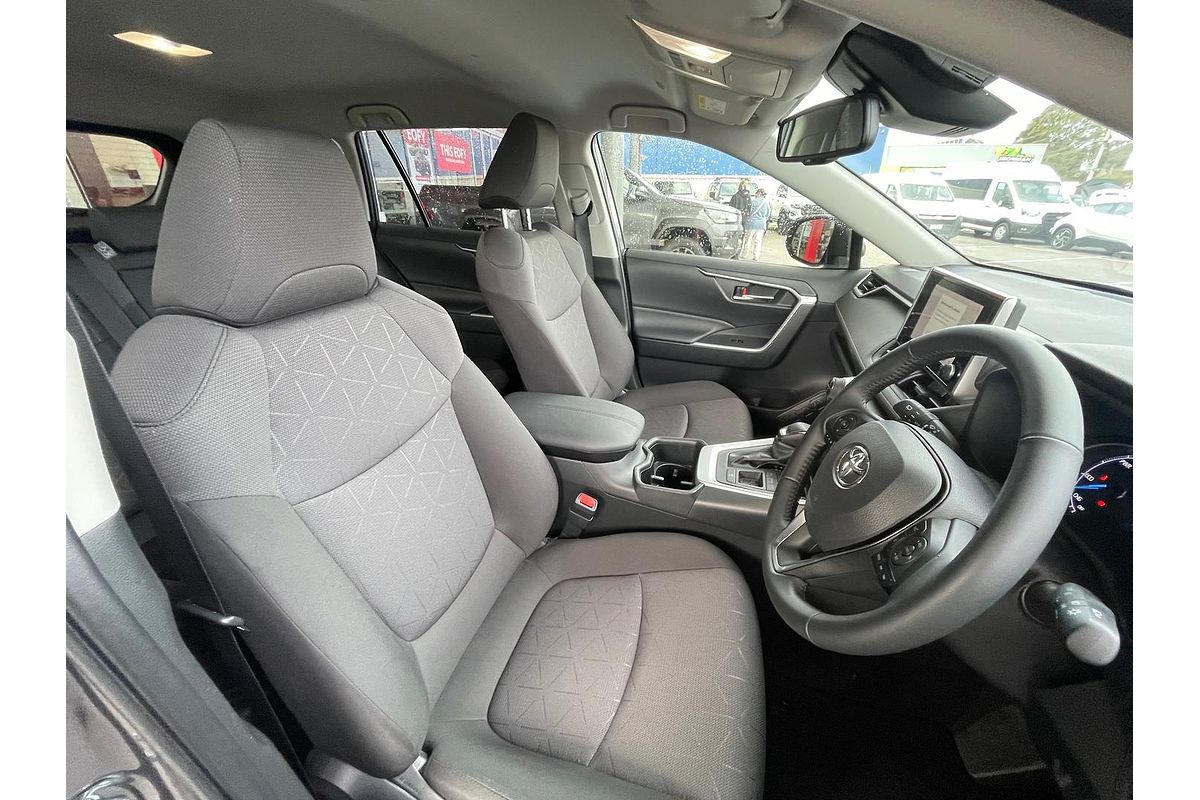 2025 Toyota RAV4 GXL AXAH52R