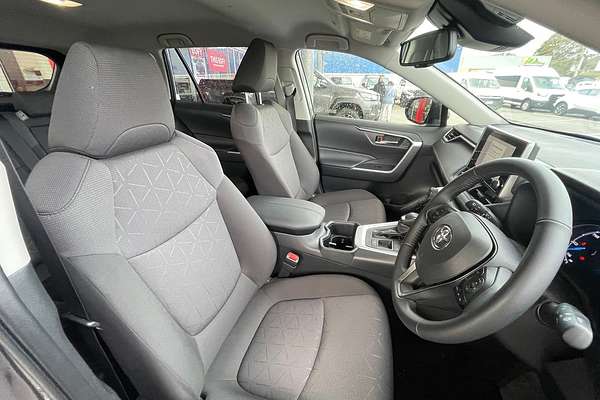 2025 Toyota RAV4 GXL AXAH52R