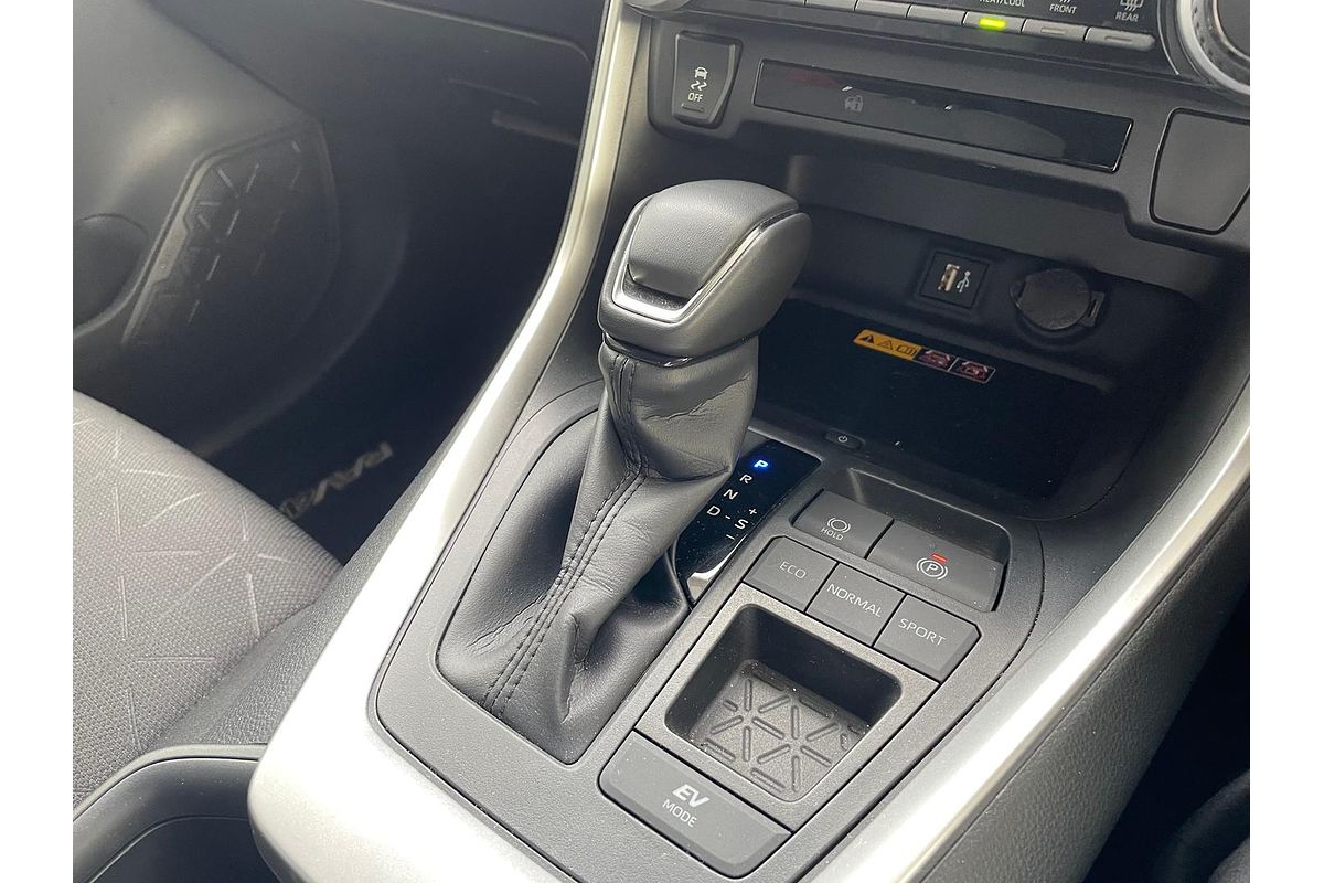 2025 Toyota RAV4 GXL AXAH52R