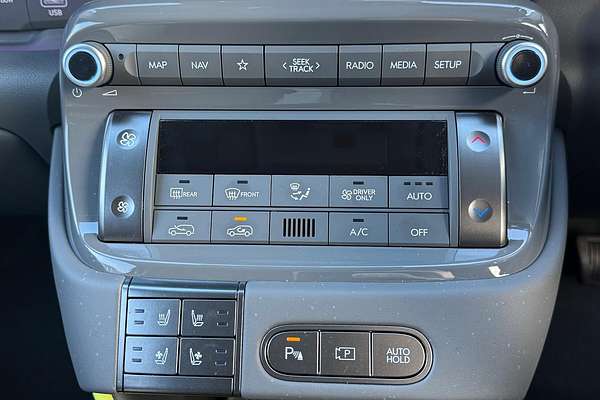2025 Hyundai INSTER Cross AX.V1
